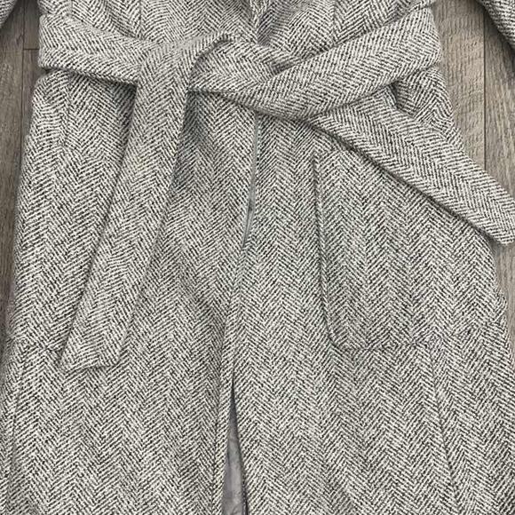 Banana Republic Women's Black White Tweed Herringbone Belted Wrap Coat - Picture 5 of 11
